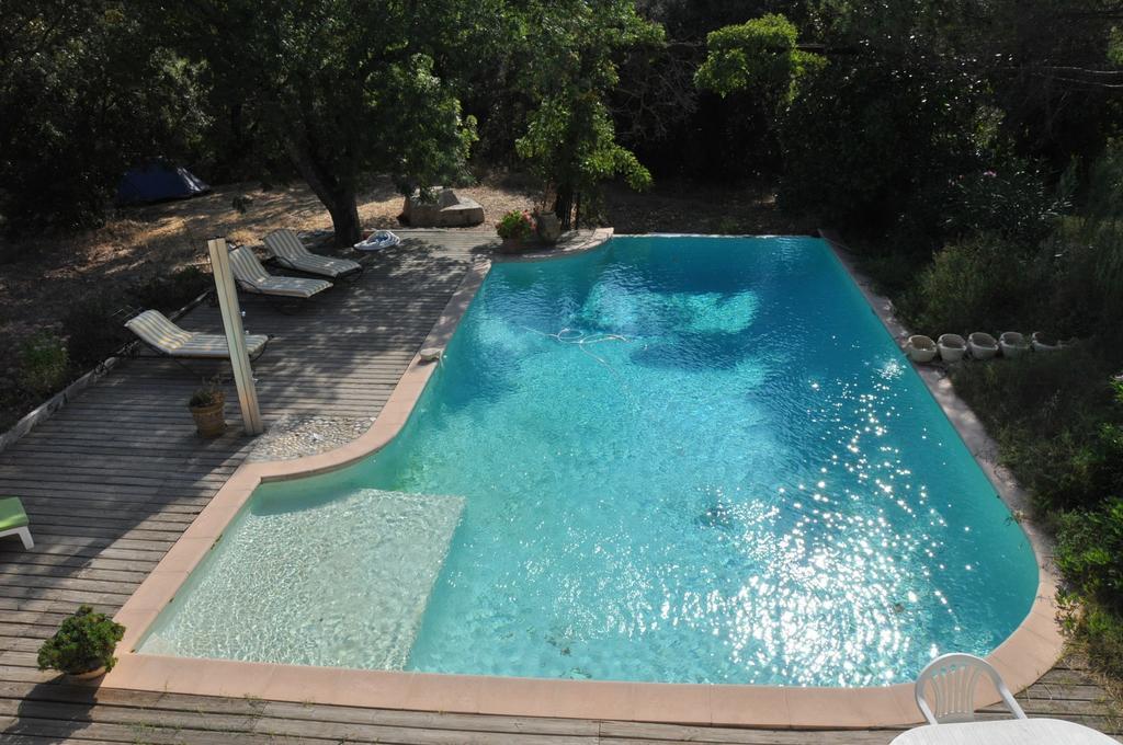 Apartamento Domaine De La Marseillaise La Crau Habitación foto