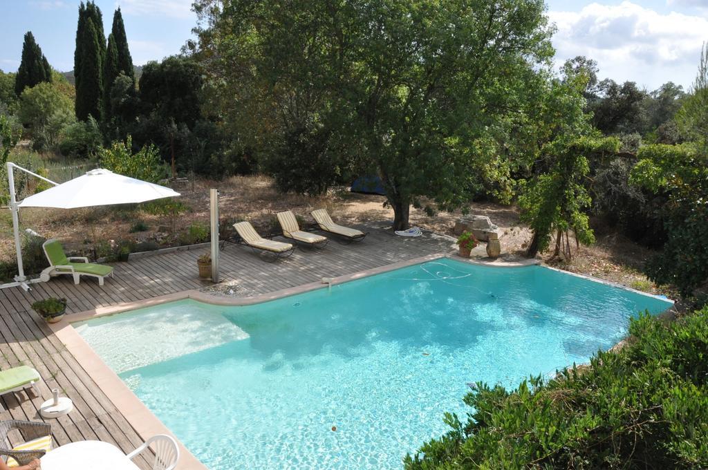 Apartamento Domaine De La Marseillaise La Crau Habitación foto